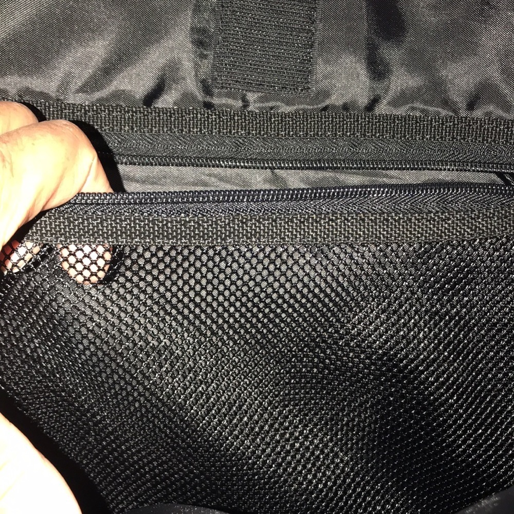 Targus Bookbag/Backpack - Picture 9 of 16